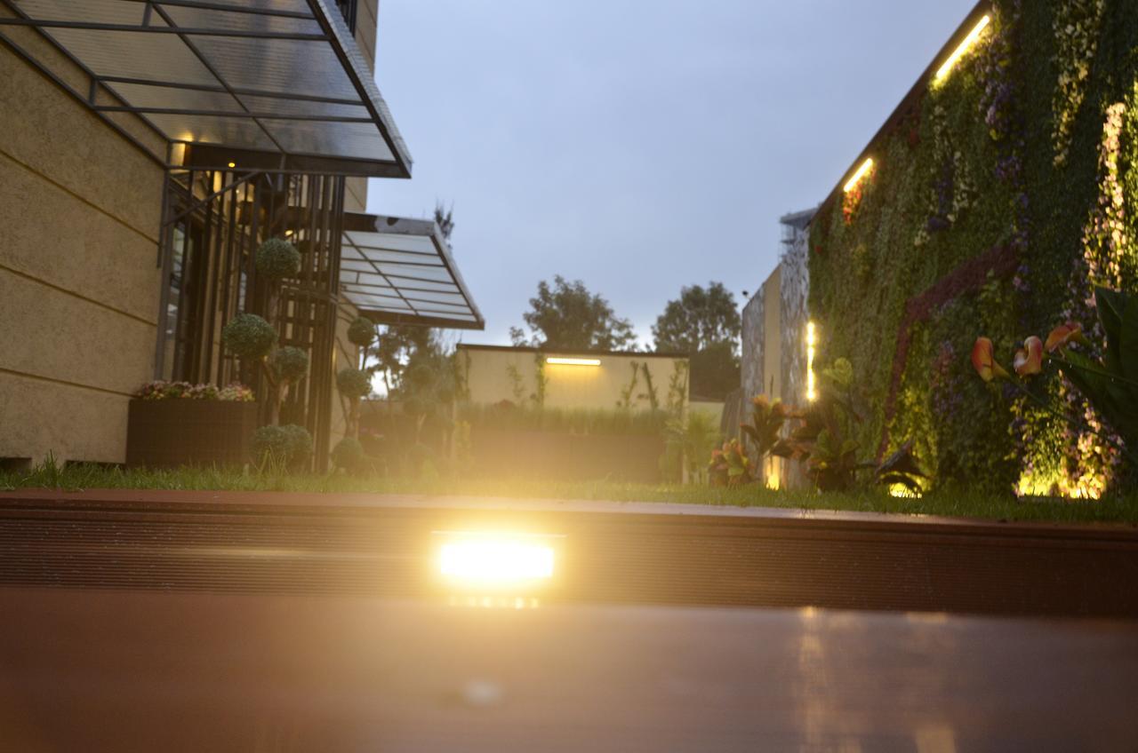 Afropolitan Hotel Addis Ababa Exterior photo